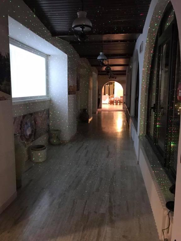 Hotel Ristorante La Grotta Castiglione Delle Stiviere Exterior photo